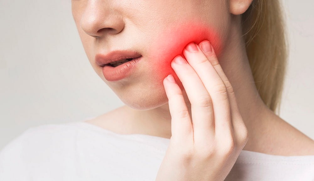 Considering Invisalign vs Braces for relief from toothache or jaw pain? At Andros Orthodontics in Pasco, WA, we're here to help you choose the best solution.